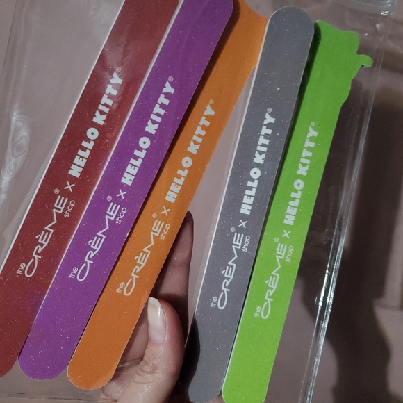 The Creme Shop Hello Kitty Nail Files - Picture 3 of 4